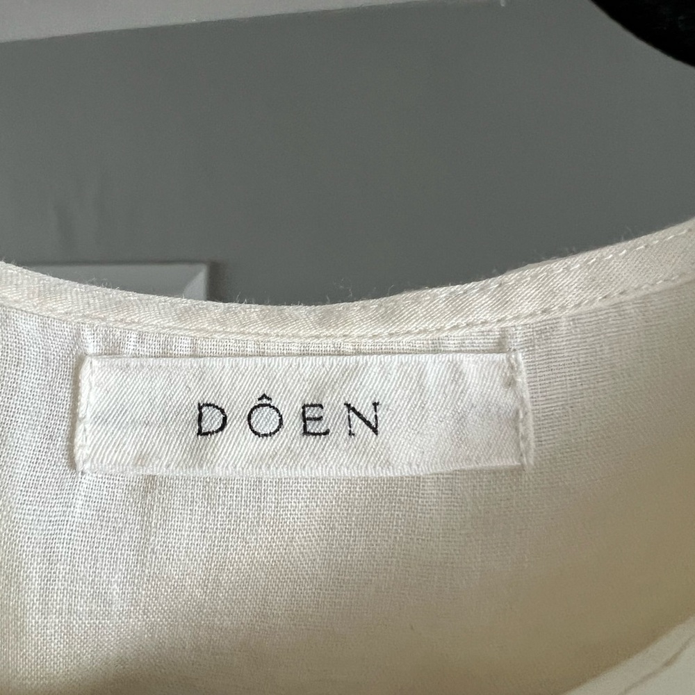 Doen Elegant Cream Ruffled Women's Top - Picture 4 of 7